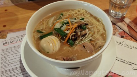 SocialHouseChickenRamen