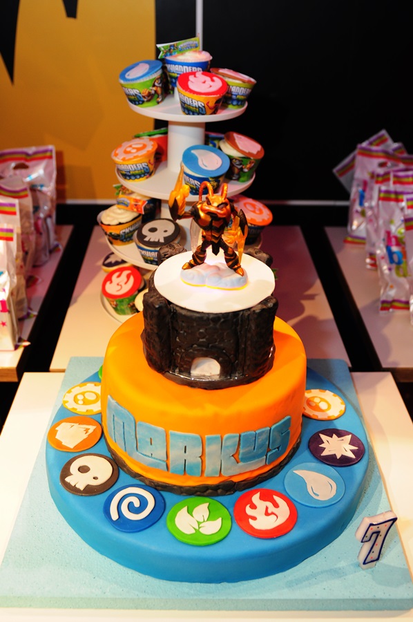 Light Up Skylanders Portal of Power Cake