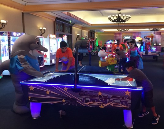 Fun Factory Air Hockey