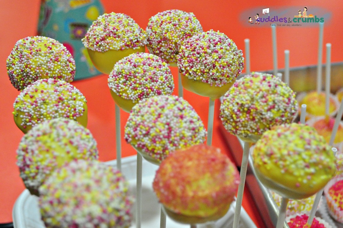 princess tiara cake pops